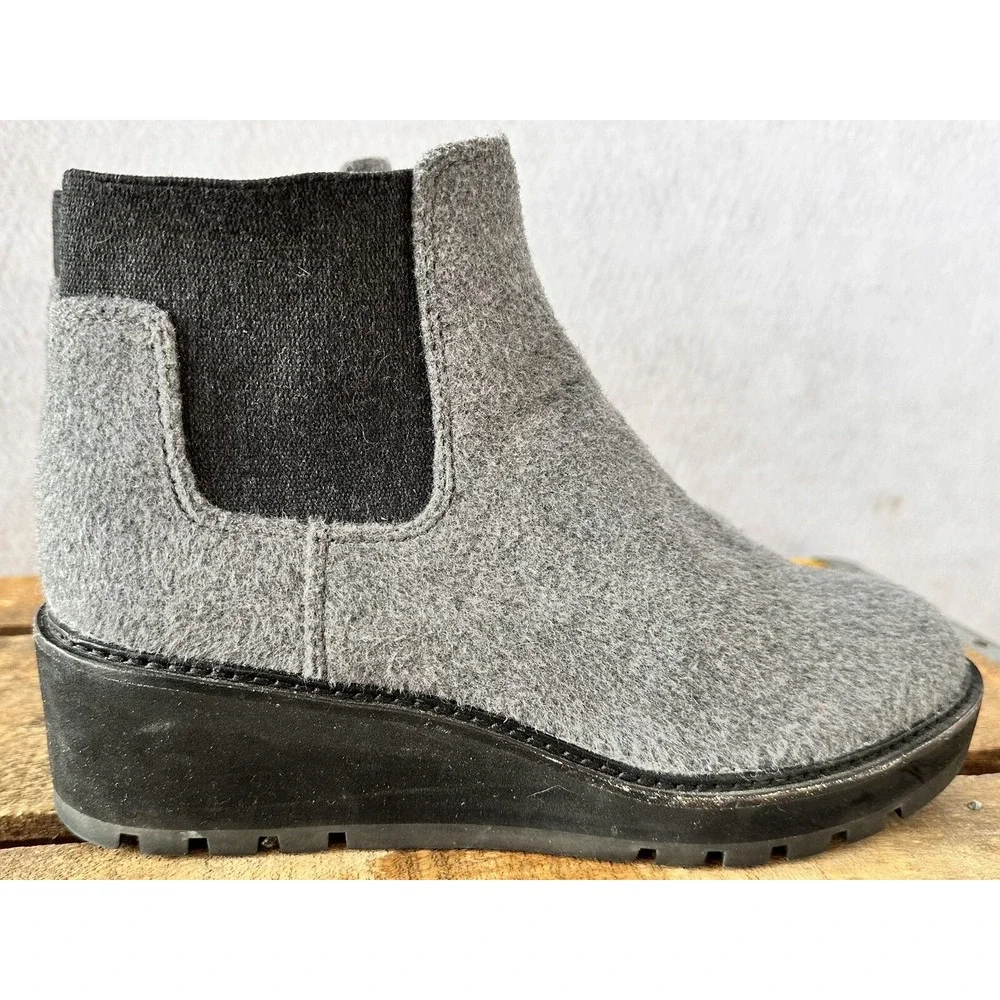 Eileen Fisher Chelsea Felt Wedge Ankle Boots Womens 7.5 Grey Good